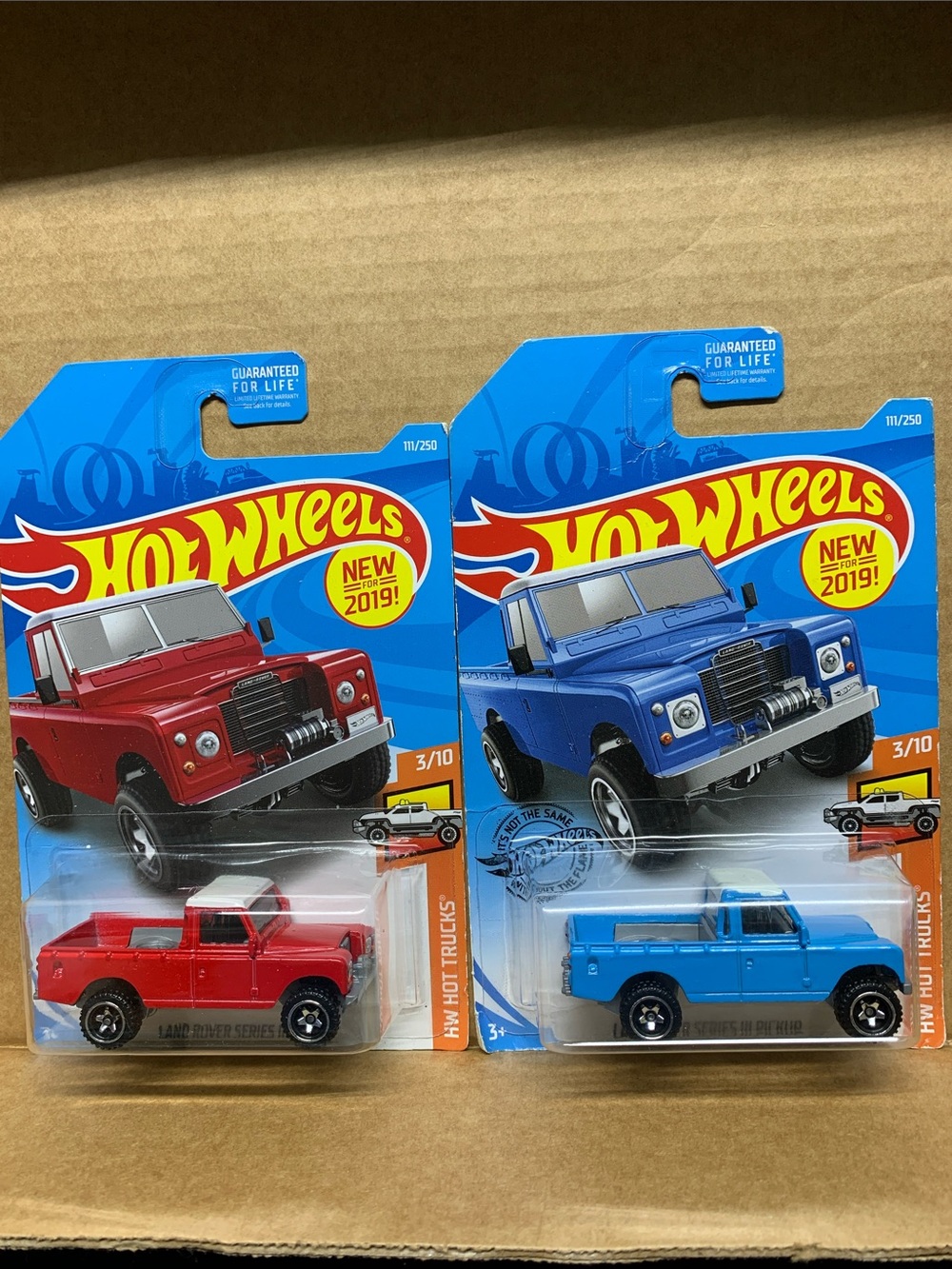 Land Rover Series lll Pickup Toy Car - Red or Blue hot wheels